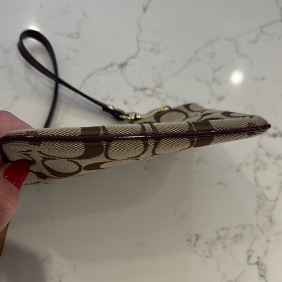 Vintage Coach Tan and Brown Signature Wristlet - Picture 8 of 10